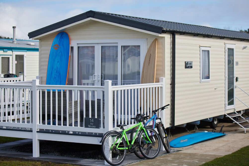 Nirvana Coastal Retreat Holiday Home Cayton Exterior foto